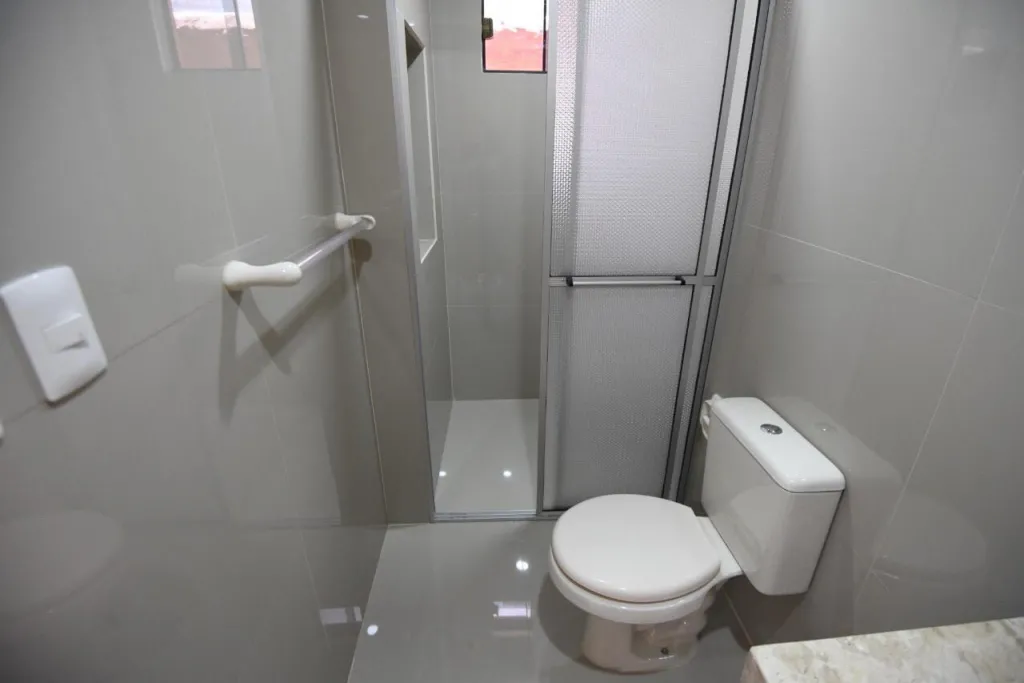 VENDO RESIDENCIA A ESTRENAR EN LUQUE ZONA FISCALÍA COD 3236 — foto 3