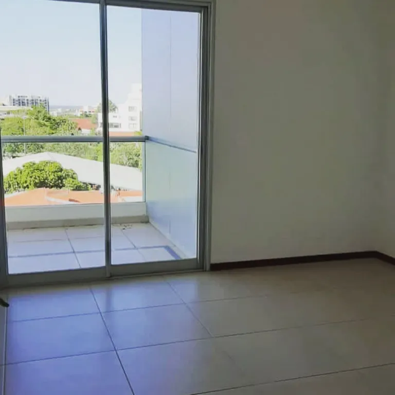 VENDO HERMOSO DPTO DE 216 M2 ZONA COLEGIO INTERNACIONAL — foto 3