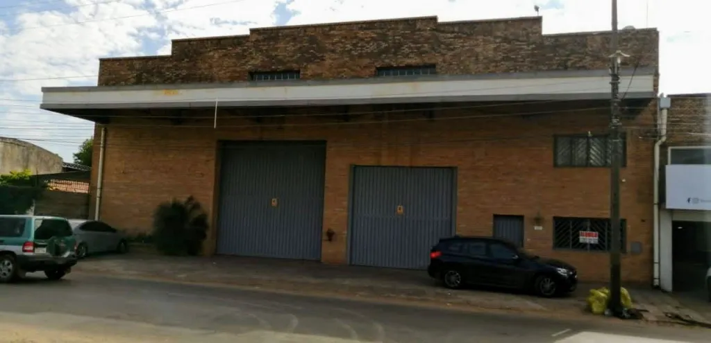 VENDO AMPLIO DEPÓSITO ZONA CIT, a cuadras de la Avenida Madame Lynch — foto 2