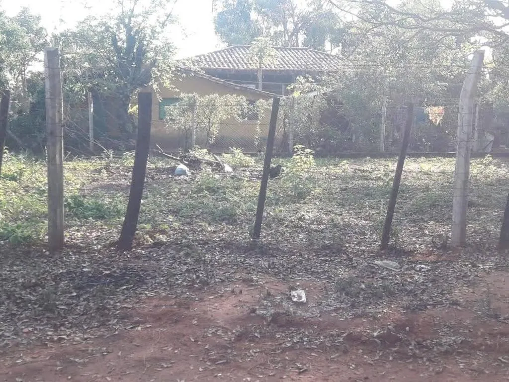 VENDO terrenos en barrio Laurelty Luque — foto 3