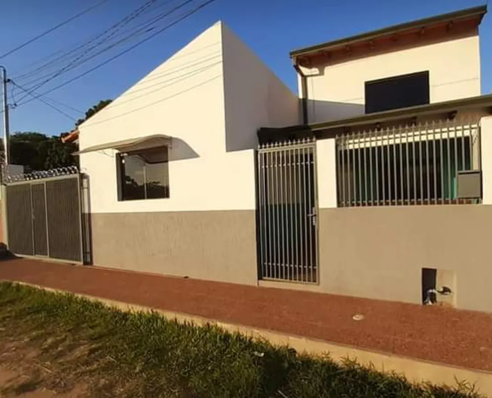 Oferto linda Casa en Mariano Roque Alonso!!!!!Buena ubicación, lugar alto. — foto 3