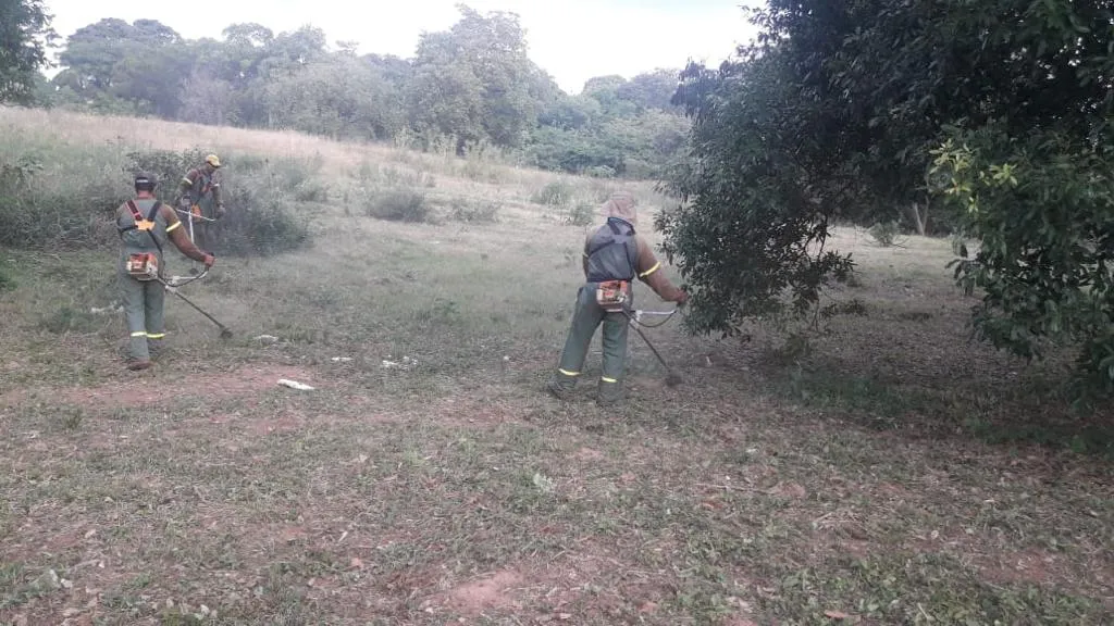Vendo terreno zona top del Yacth Lambaré — foto 3