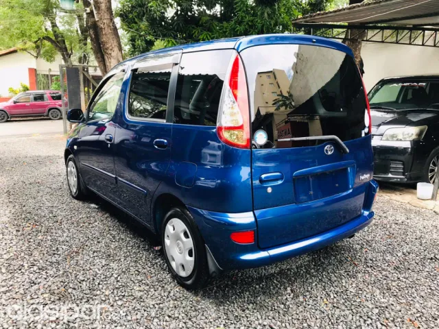 Toyota Funcargo 2003 — foto 7