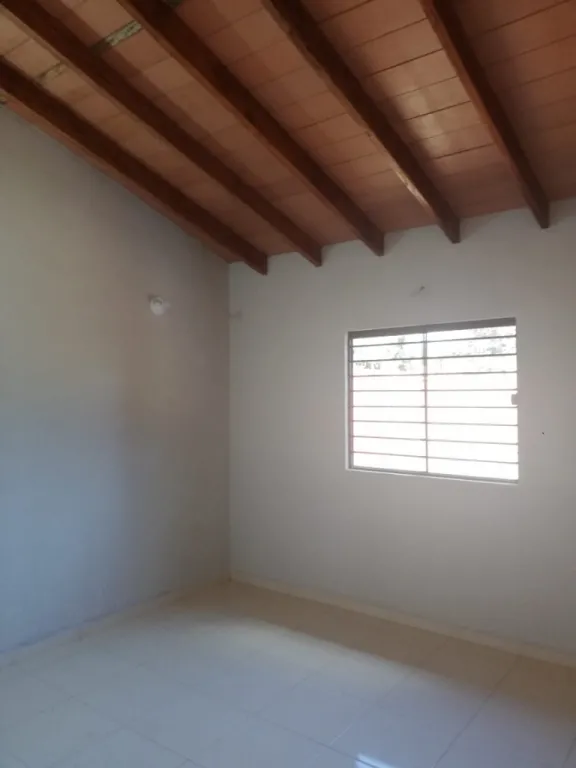 VENDO CASA A ESTRENAR EN LUQUE ZONA RAKIURA COD 3319 — foto 2