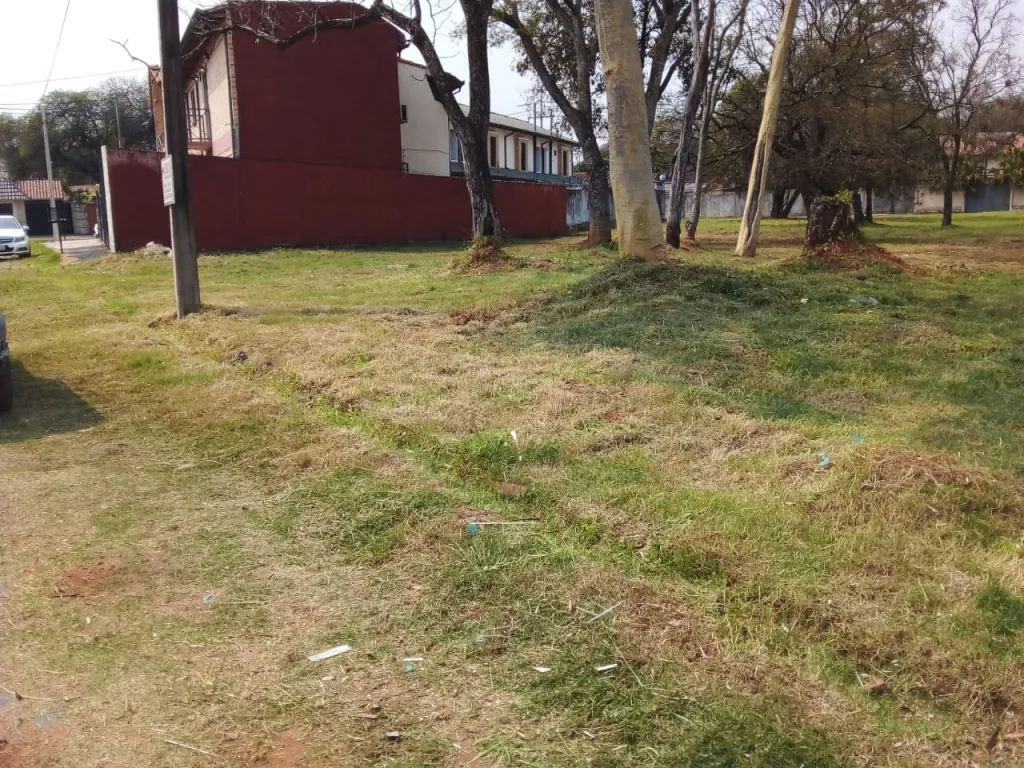 Z AVDA. CACIQUE LAMBARE AVDA. PERON: 4 TERRENOS P RESIDENCIAS, 1.678M2. — foto 3