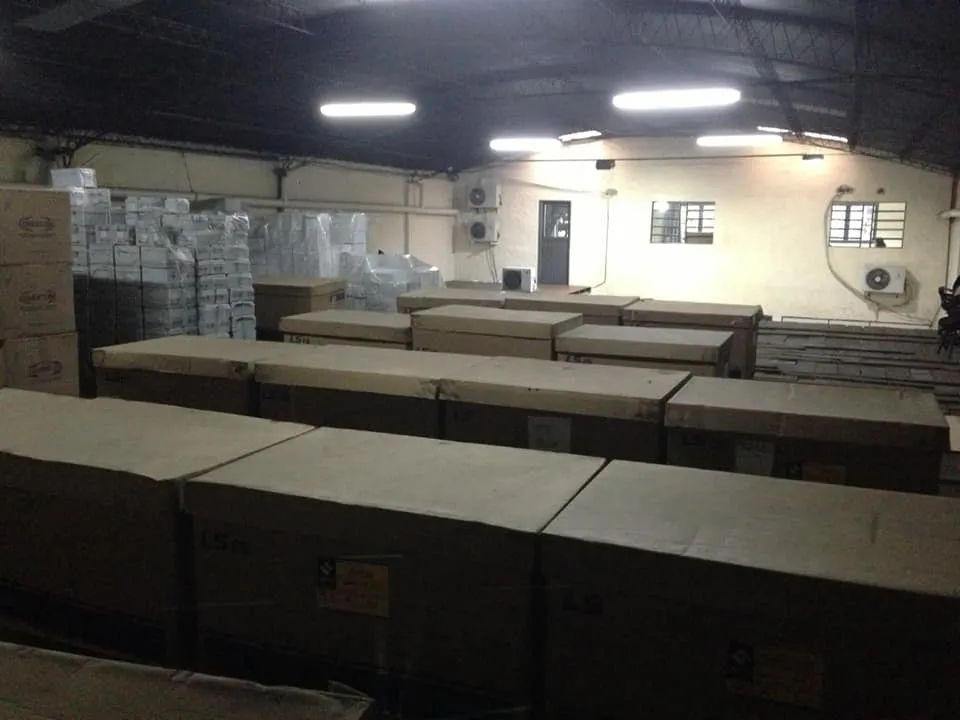 4 Mojones, vendo deposito, superficie 360 m2. Sobre Calle Ultima. — foto 2