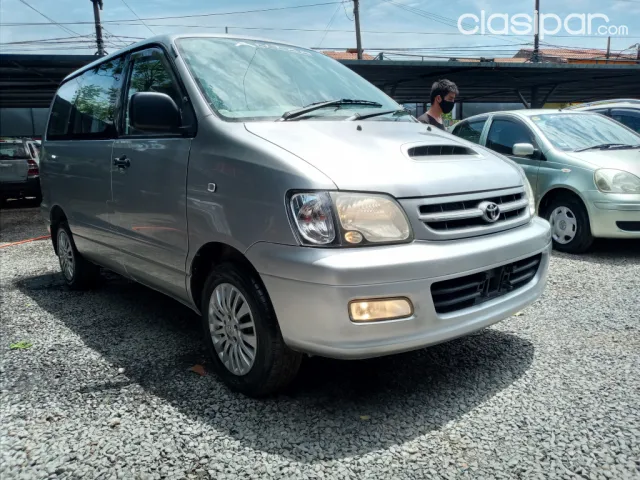 Toyota Noah 1999 - foto 2