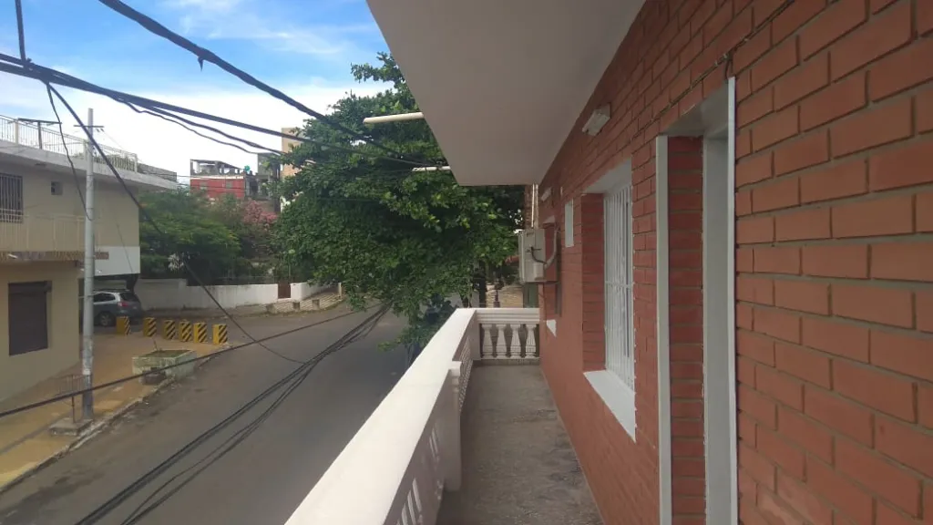 EHSIP ALQUILA: AMPLIO DEPARTAMENTO EN SAJONIA — foto 3