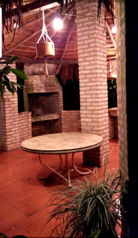 EN VENTA!! HERMOSA QUINTA PIRIBEBUY EN EL BARRIO PIRARETA — foto 3