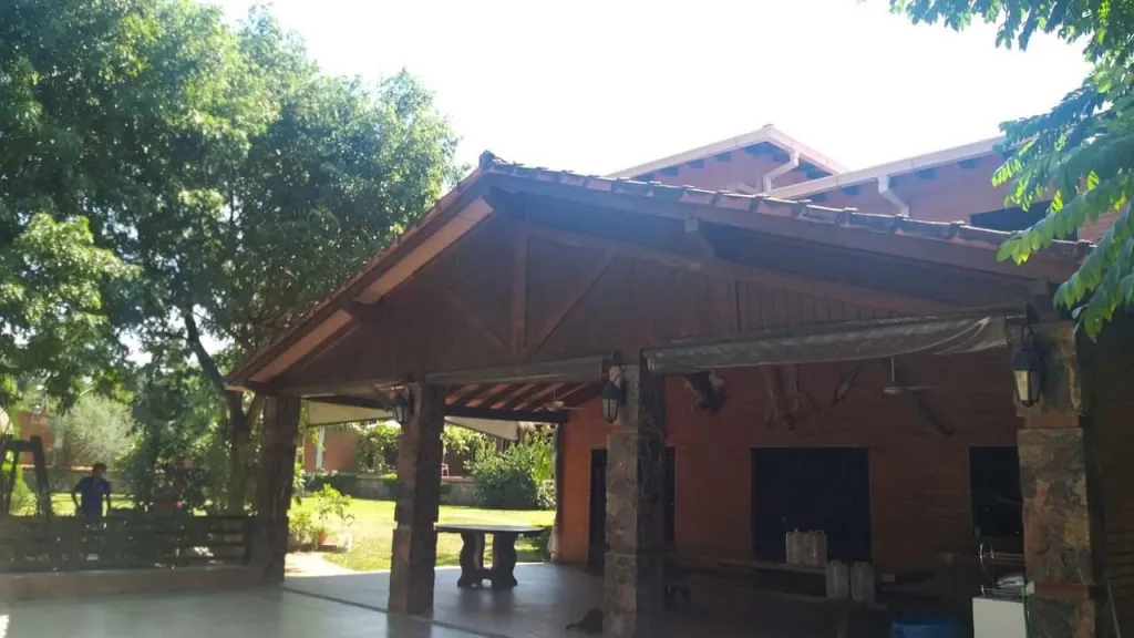CASA QUINTA AMOBLADA EN YPACARAÍ!!! — foto 2