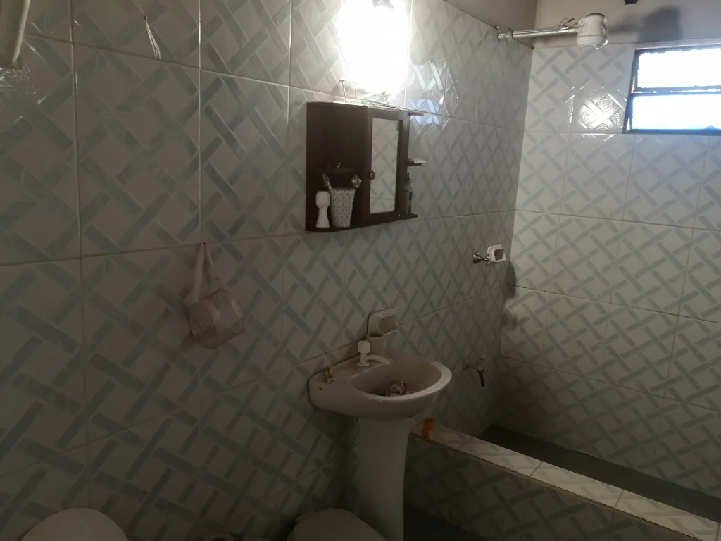 VENDO AMPLIO TERRENO CON CASA SRUTA 1 KM.99 12 — foto 2
