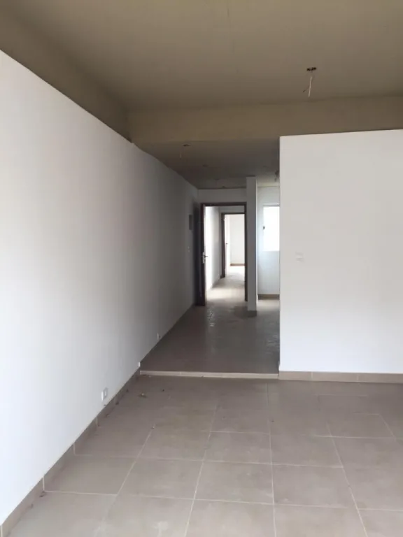 SE ALQUILA OFICINA A ESTRENAR DE 2 DORM. EN BARRIO CIUDAD NUEVA — foto 3
