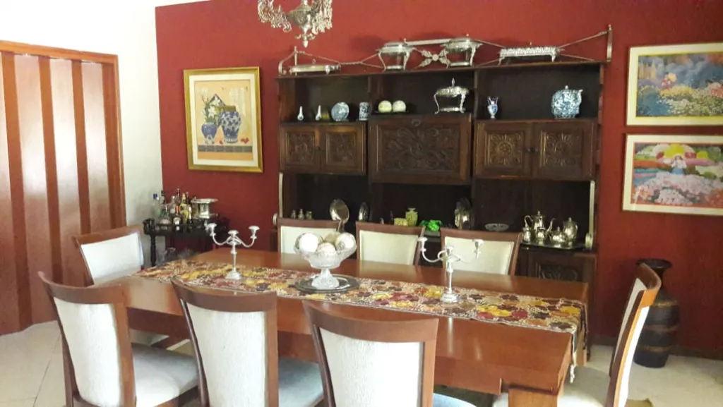 VENDO RESIDENCIA 5 DORMITORIOS - Bº HERRERA — foto 3