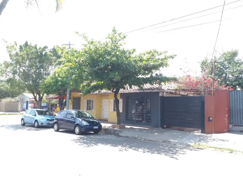 ¡En Venta! Propiedad en Esquina (ambas calles asfaltadas) en B. Santa María, As. (ID856) — foto 2