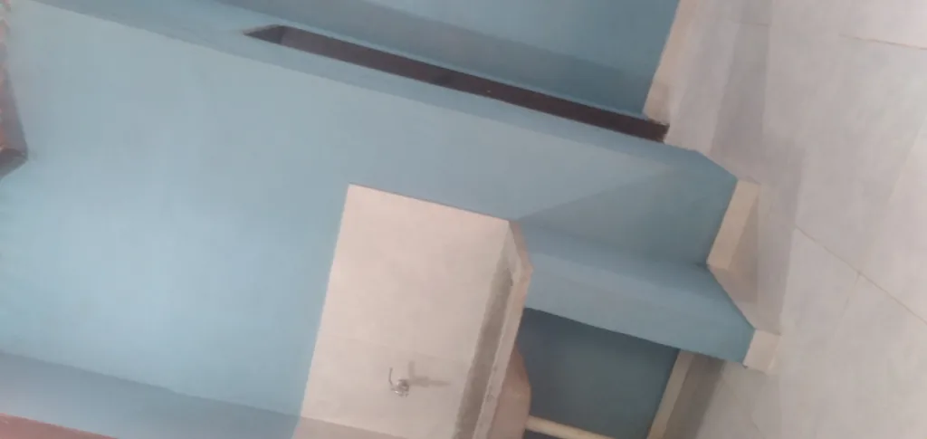 Alquilo piezas a estrenar con baño independiente — foto 2