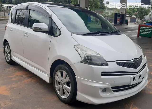 Toyota Ractis 2006 - foto 2