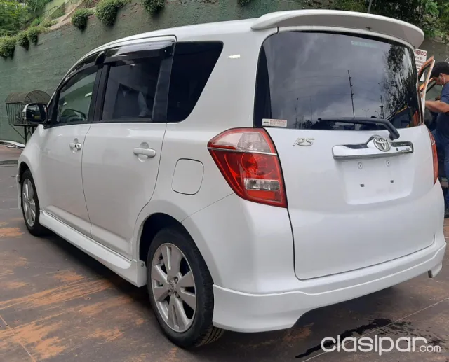 Toyota Ractis 2006 — foto 3