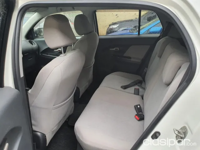 Toyota New Ist 2008 - foto 8