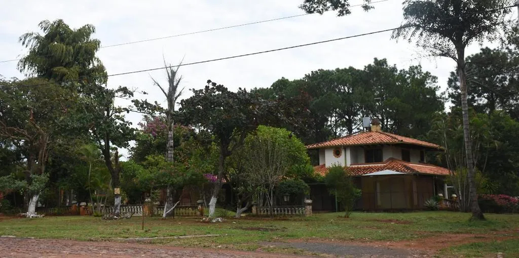 Vendo Casa Quinta en Aregua (Barrió cerrado Cielo Azul ) — foto 2
