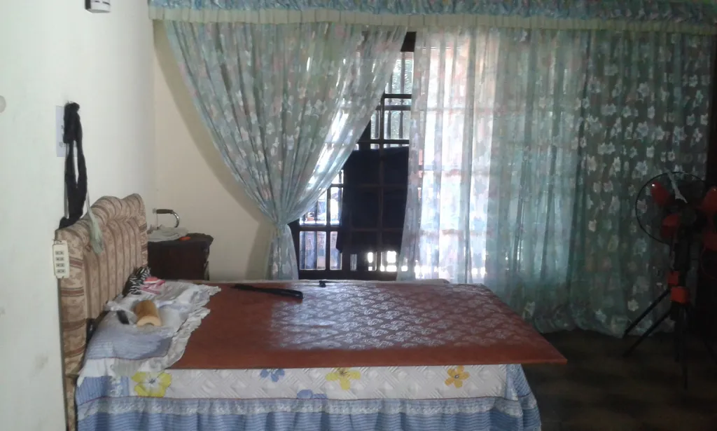 VENDO MANSION EN LAMBARE A UNA CUADRA DE CACIQUE — foto 3
