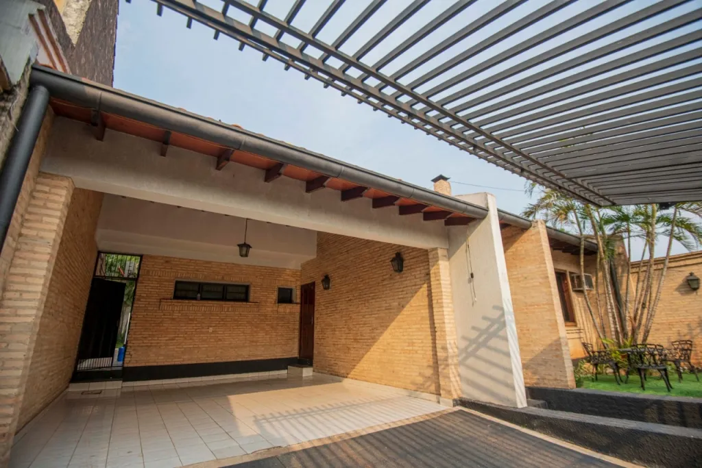 CASA EN VENTA - LAMBARE — foto 2