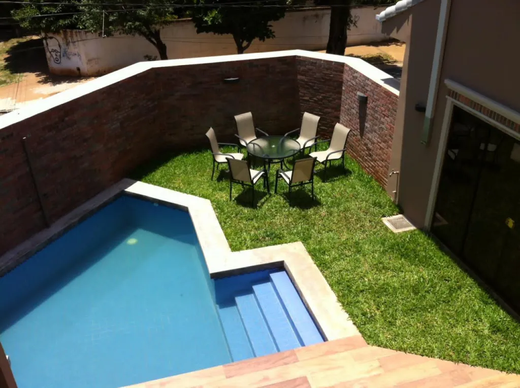 ALQUILO HERMOSA CASA PAREADA - Barrio Herrera — foto 2