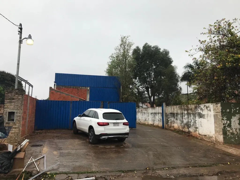FDO DE LA MORA ABASTO: IMPECABLE 300M2 DEPOSITO + OFICINAS + PARKING – 7.000.000 GS. — foto 2