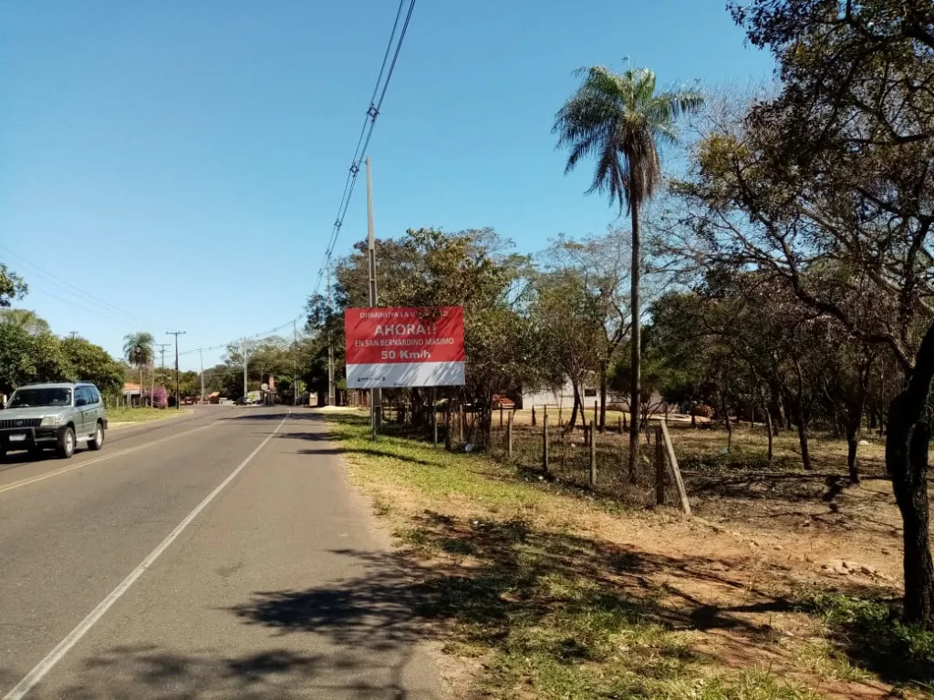 VENDO AMPLIO TERRENO SOBRE RUTA EN EL LÍMITE DE SANBER CON ALTOS — foto 3
