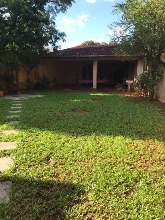 En venta terreno con casa zona Av Boggiani — foto 2