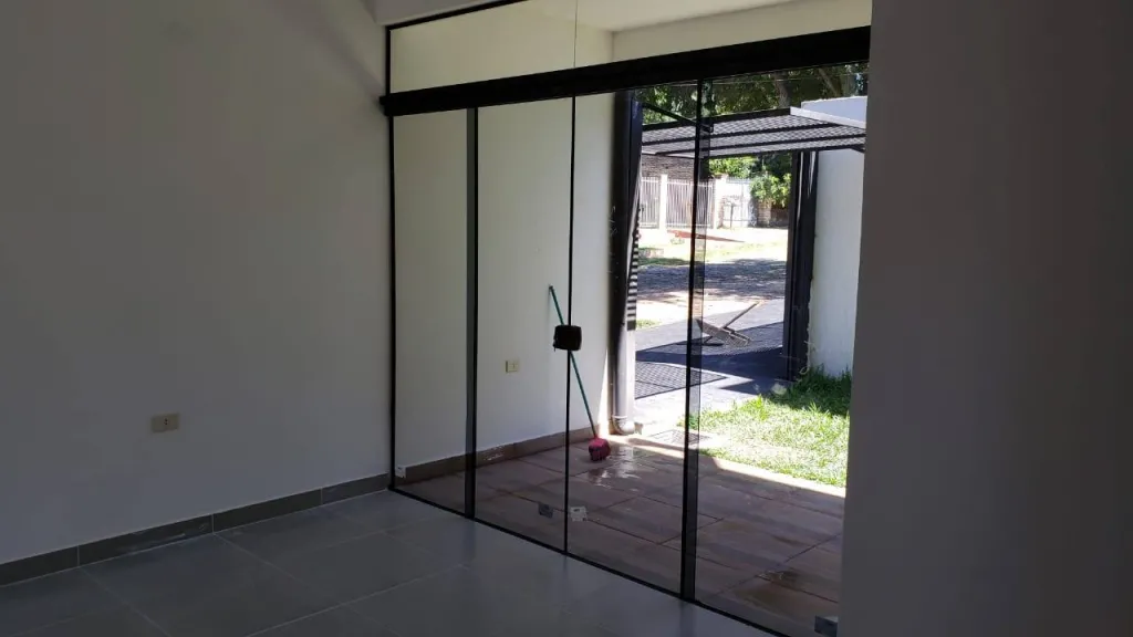 VENDO TRES DUPLEX EN LAMBARE COD 3009 — foto 2