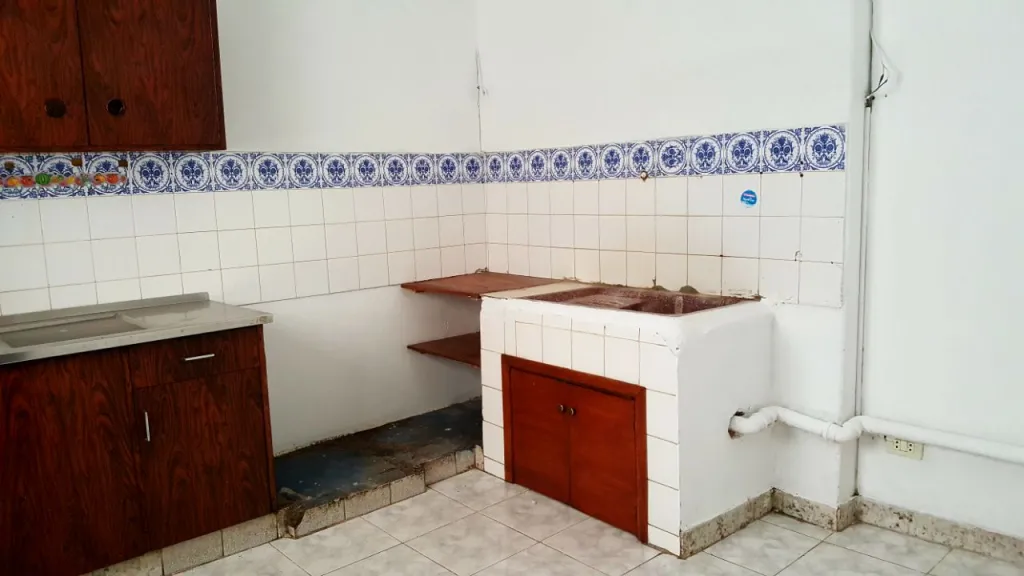 ALQUILO DEPARTAMENTO DE 2 DORMITORIOS EN EL CENTRO S AZARA!!! — foto 3