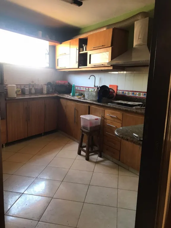 EN VENTA!!! HERMOSA RESIDENCIA EN FDO DE LA MORA ZONA NORTE — foto 3
