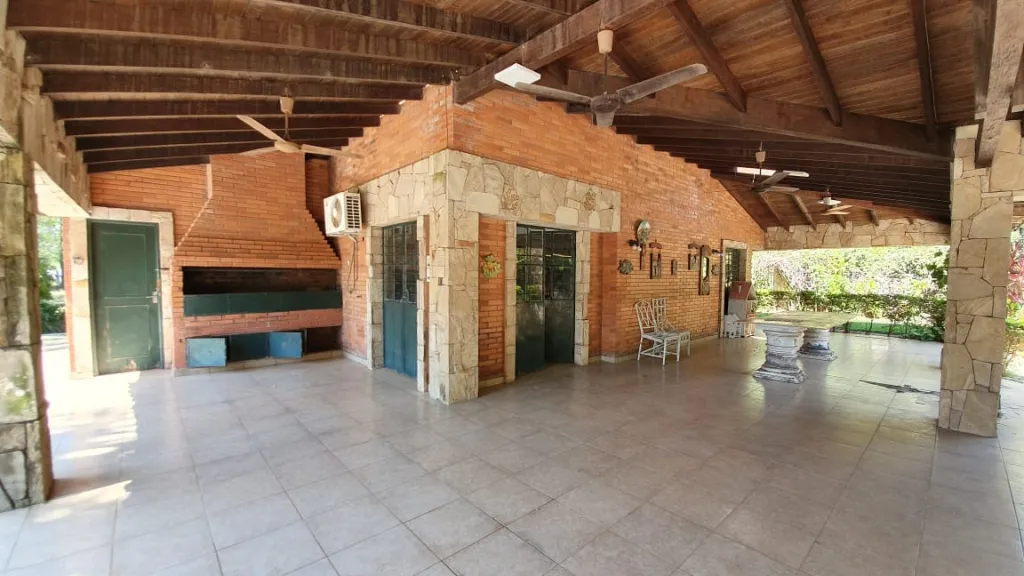 RESIDENCIA EN SAN BERNARDINO A PASOS DEL LAGO — foto 3