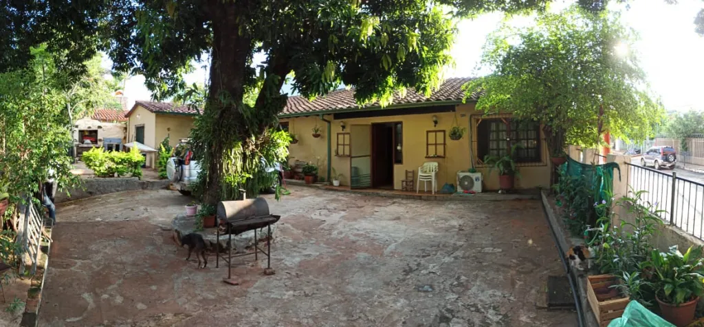En Venta Casa a Refaccionar en Esquina Fdo de la Mora — foto 3