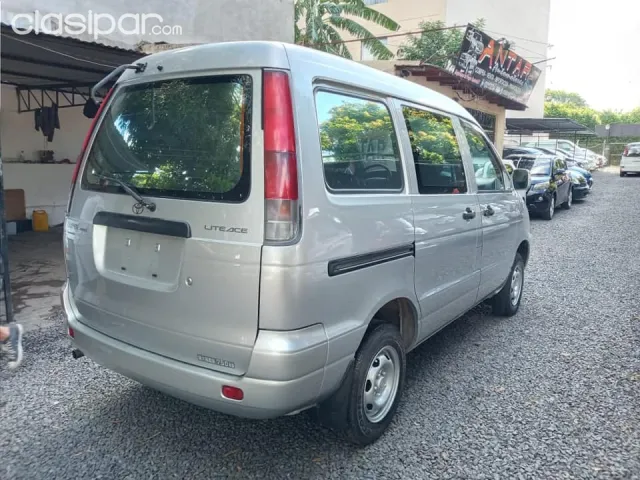 Toyota Noah 2001 — foto 7