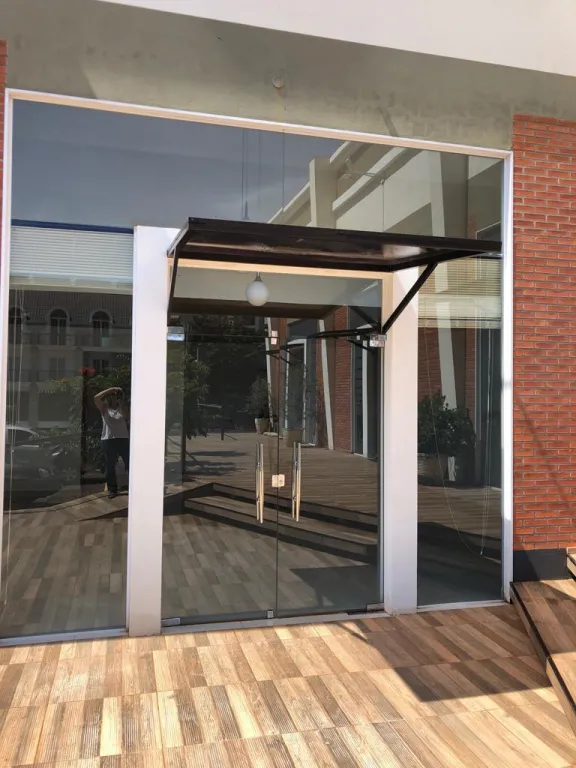 ALQUILO SALÒN COMERCIAL EN EL PARANÀ COUNTRY CLUB — foto 2