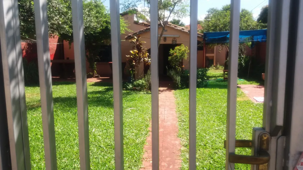 Con título e impuestos al día — foto 3