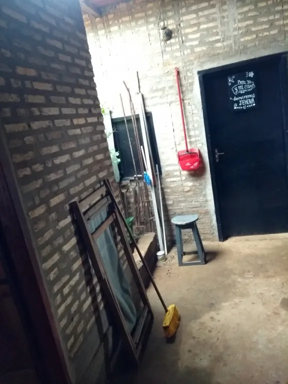 vendo casa con terreno en luque — foto 3