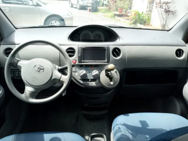 Toyota Sienta 2003 — foto 8