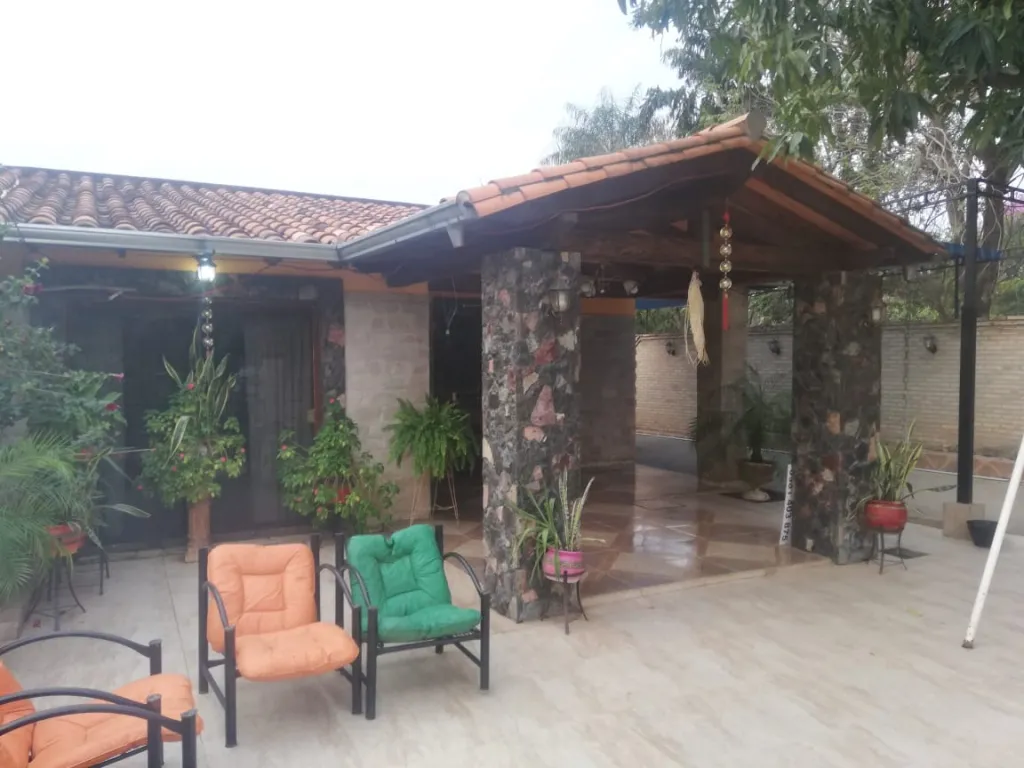 VENDO HERMOSA CASA EN MARIANO ROQUE ALONSO — foto 3