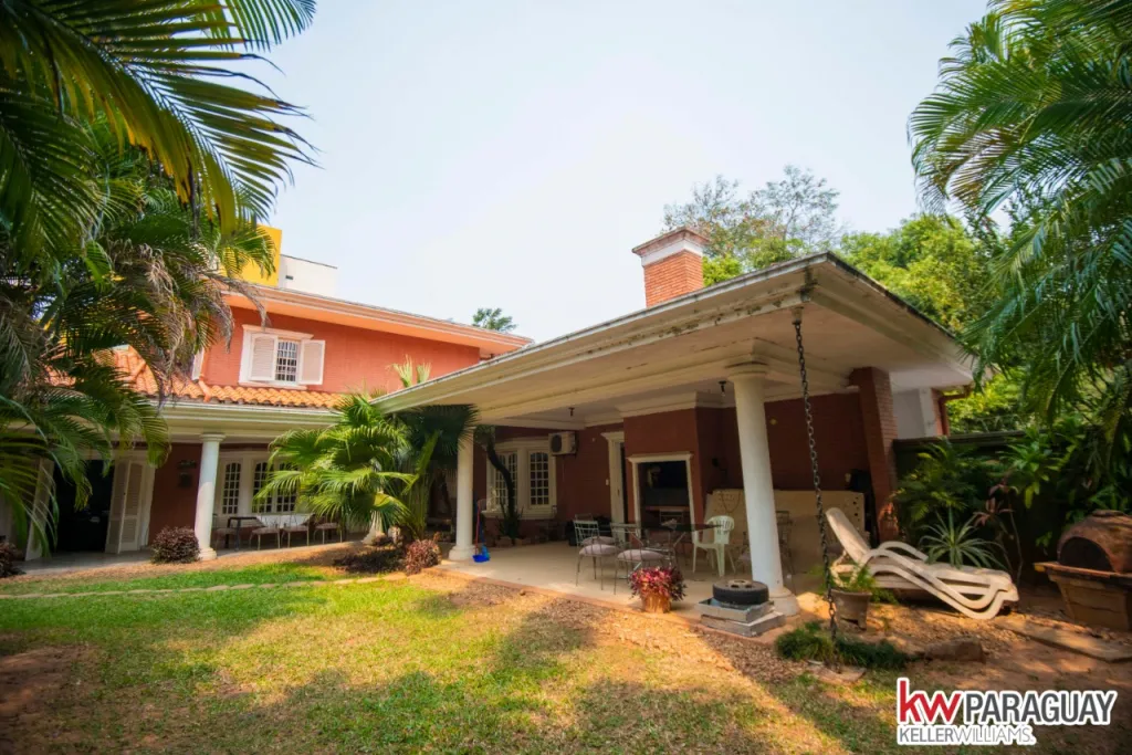 VENDO IMPONENTE PROPIEDAD EN CARMELITAS — foto 2