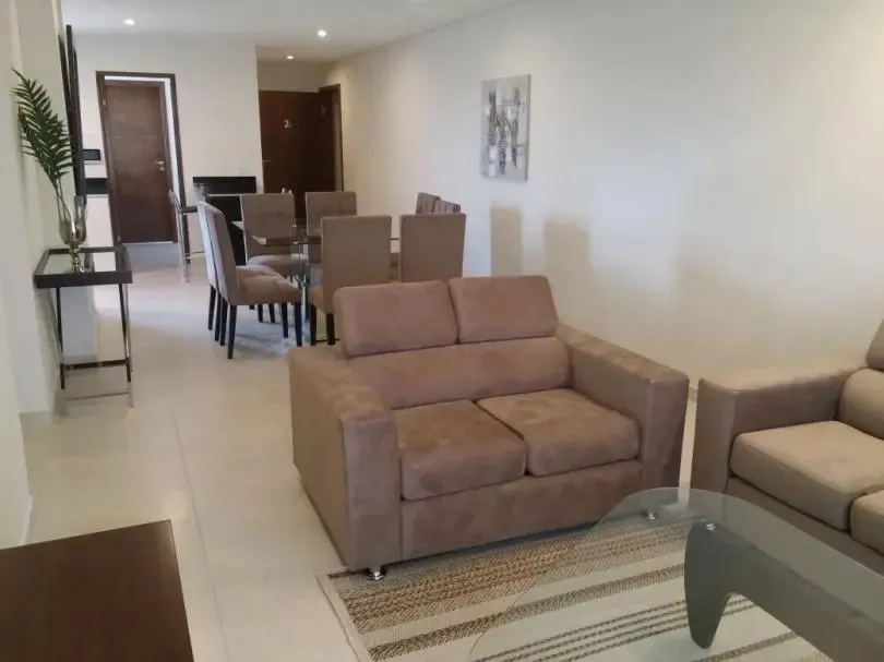 VILLA MORRA: LUJOSO DEPTO. AMOBLADO, 2 DORMITORIOS, AMENITIES, SEGURIDAD, 1.000 USD. — foto 3