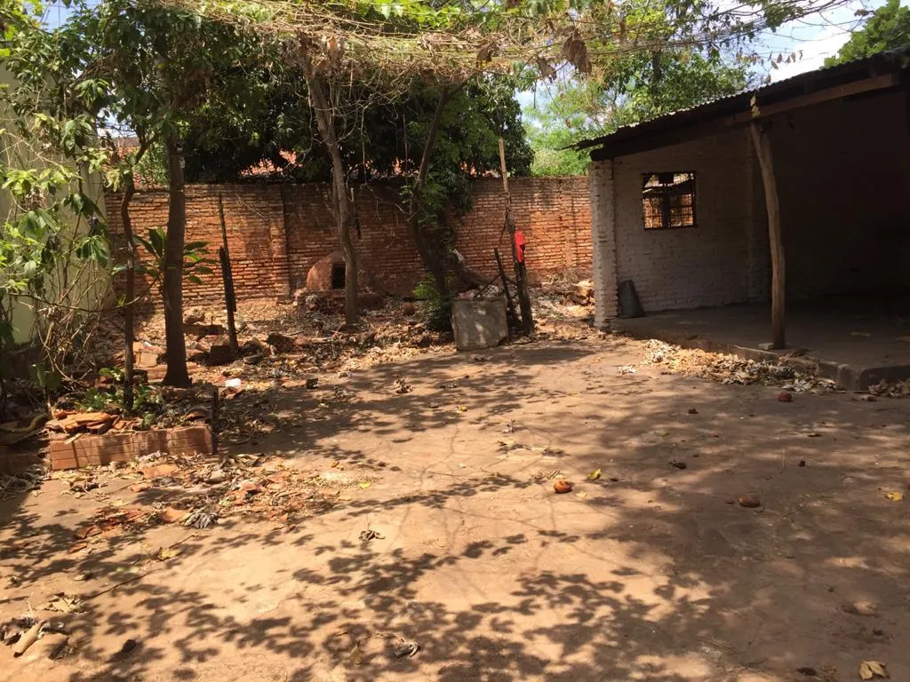 VENDO TERRENO CON CASA A DEMOLER EN SAN LORENZO BARRIO SAN MIGUEL COD 3329 — foto 3