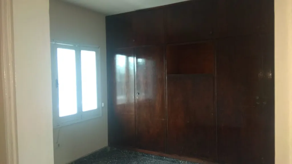 EHSIP ALQUILA: AMPLIO DEPARTAMENTO EN SAJONIA — foto 3
