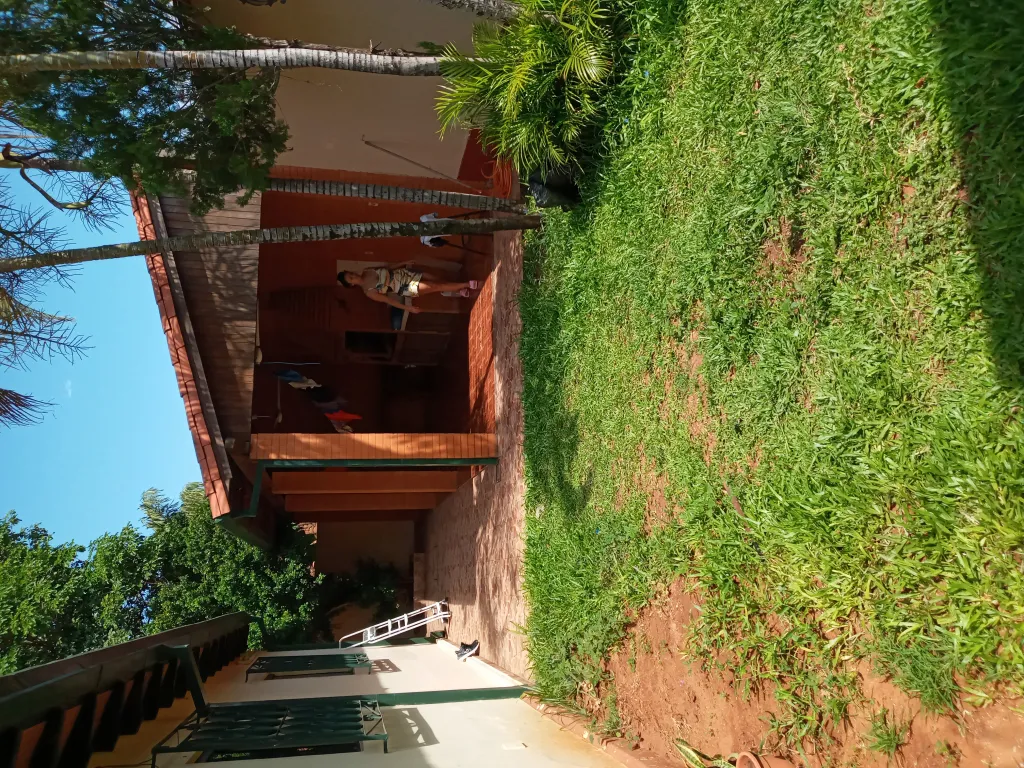 VENDO CASA EN LAMBARE SCALLE ASFALTADA — foto 3