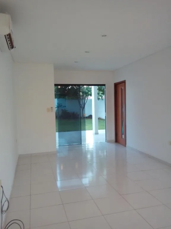 HERMOSO DUPLEX - EXCELENTE UBICACION detrás de Lincoln SA -Luque — foto 3