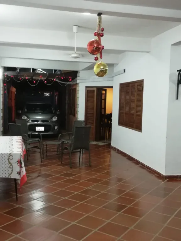 Vendo Casa en Barrio Santa Teresa — foto 2