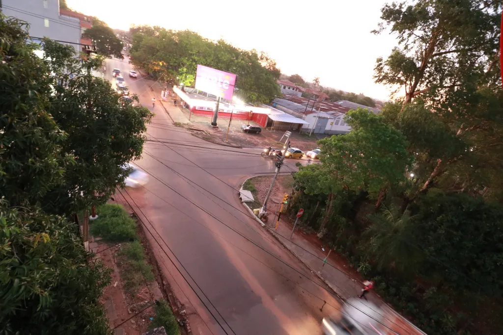 Vendo Importante Propiedad sobre Avda Laguna Grande — foto 3