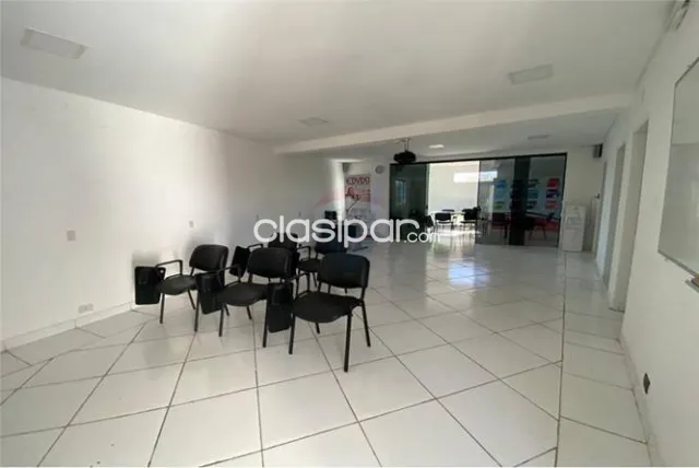 VENDO EDIFICIO CORPORATIVO SOBRE BRUNO GUGGIARI — foto 3