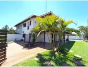 VENDO DUPLEX EN CONDOMINIO EN LUQUE ZONA AEROPUERTO COD 3365